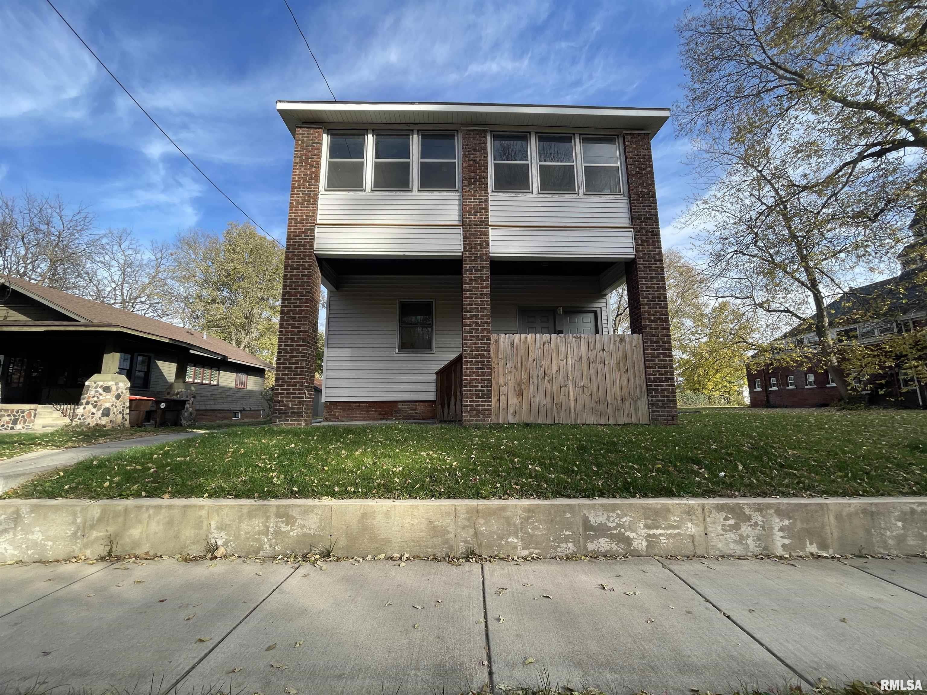902 North Sheridan Road Peoria, IL 61606 - Photo 24 of 30 Gallery Image 24