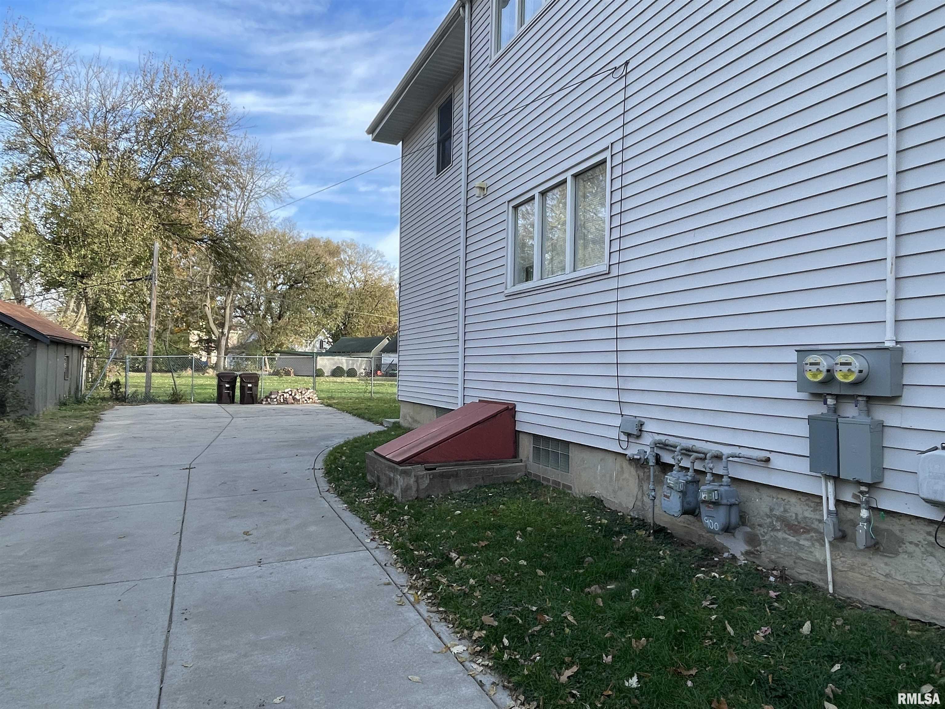 902 North Sheridan Road Peoria, IL 61606 - Photo 26 of 30 Gallery Image 26