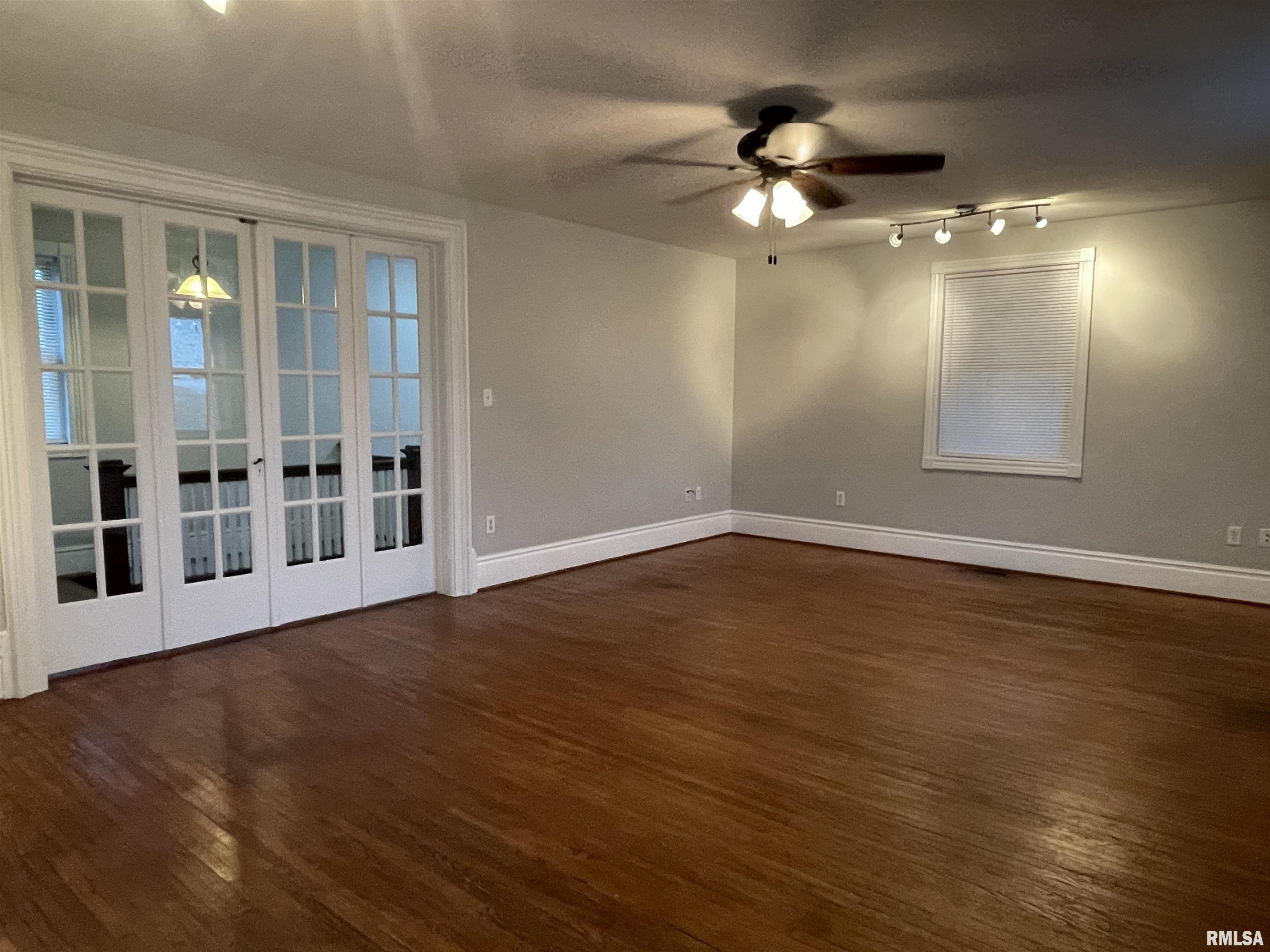 902 North Sheridan Road Peoria, IL 61606 - Photo 6 of 30 Gallery Image 6
