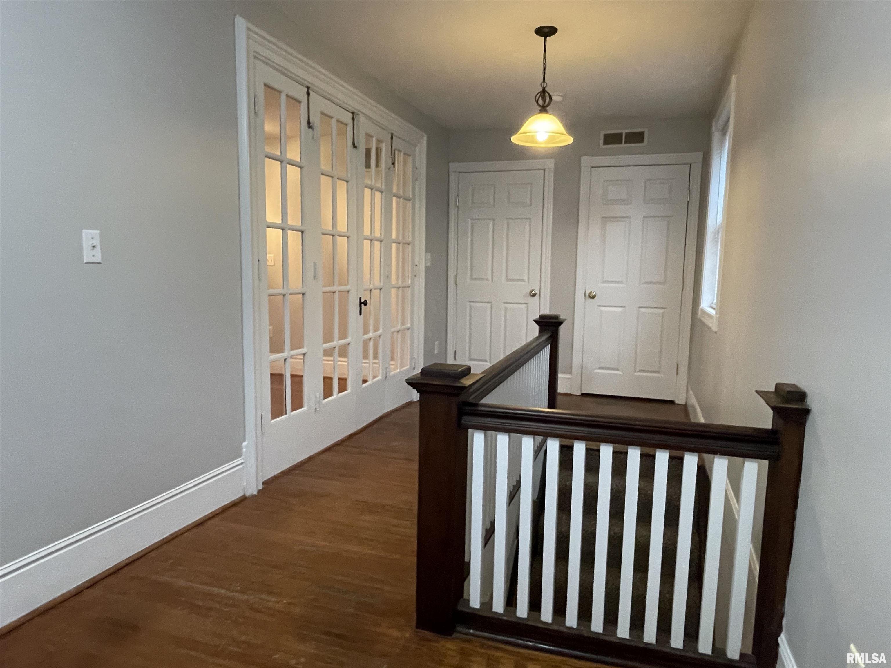 902 North Sheridan Road Peoria, IL 61606 - Photo 8 of 30 Gallery Image 8