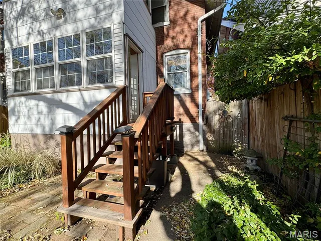 $234,900 | 4024 Wyoming Street, St. Louis, MO 63116