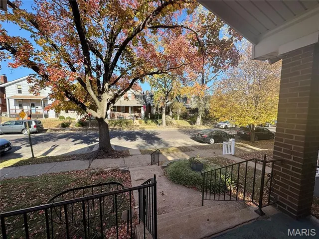 $234,900 | 4024 Wyoming Street, St. Louis, MO 63116
