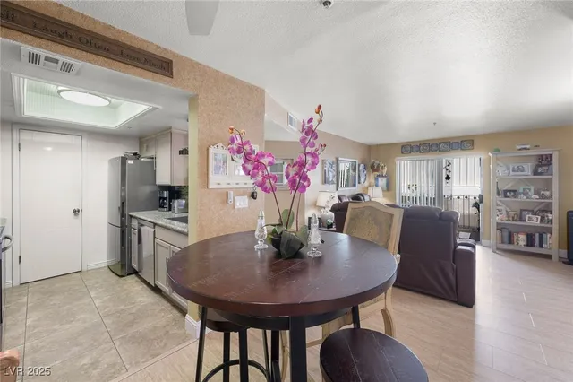 $149,900 | 3550 Bay Sands Drive, Unit 1070, Laughlin, NV 89029