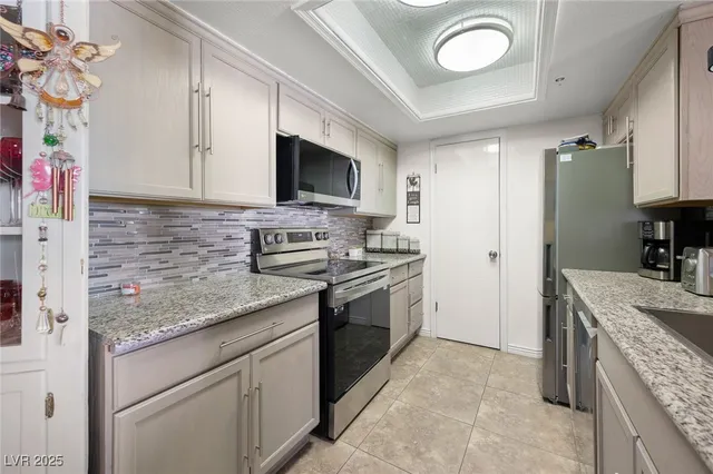 $149,900 | 3550 Bay Sands Drive, Unit 1070, Laughlin, NV 89029