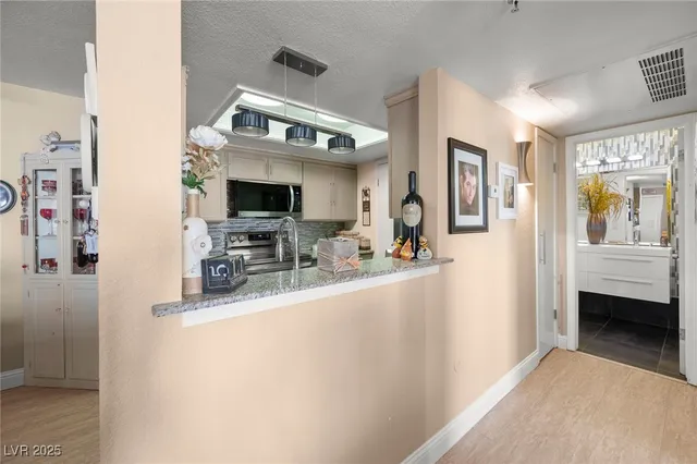 $149,900 | 3550 Bay Sands Drive, Unit 1070, Laughlin, NV 89029