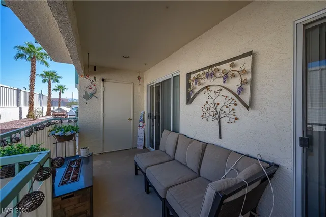 $149,900 | 3550 Bay Sands Drive, Unit 1070, Laughlin, NV 89029