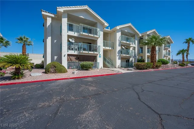 $149,900 | 3550 Bay Sands Drive, Unit 1070, Laughlin, NV 89029