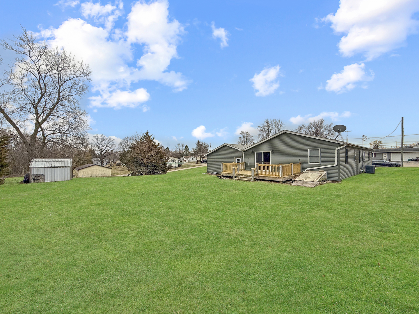 415 Grove Lena, IL 61048 - Photo 40 of 43