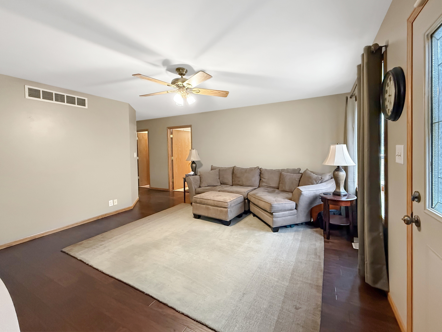 415 Grove Lena, IL 61048 - Photo 4 of 43