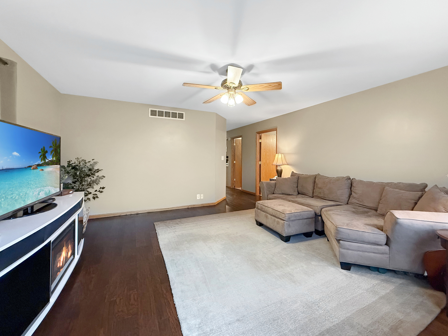 415 Grove Lena, IL 61048 - Photo 6 of 43