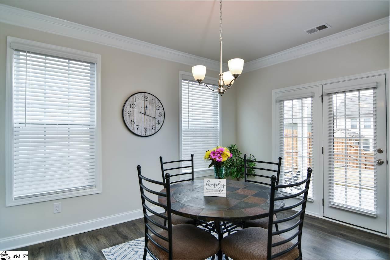 415 Hilburn Way Simpsonville, SC 29680 - Photo 7 of 32 Gallery Image 7