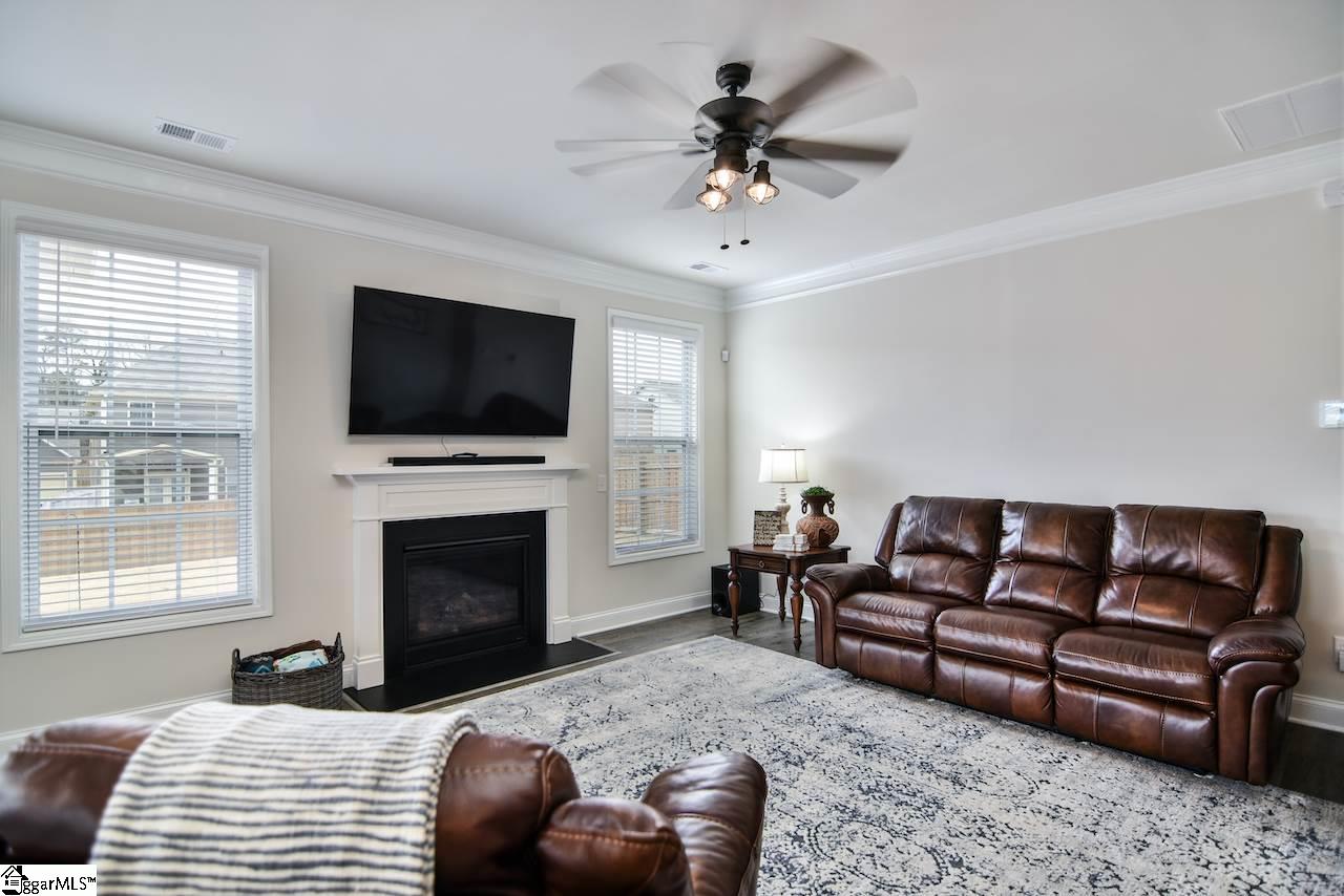415 Hilburn Way Simpsonville, SC 29680 - Photo 9 of 32 Gallery Image 9