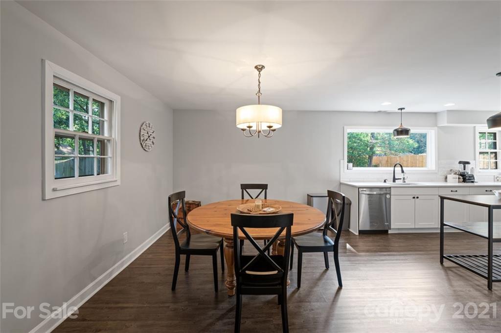 10017 Sardis Oaks Road Charlotte, NC 28270 - Photo 13 of 31 a dining room with furniture and window