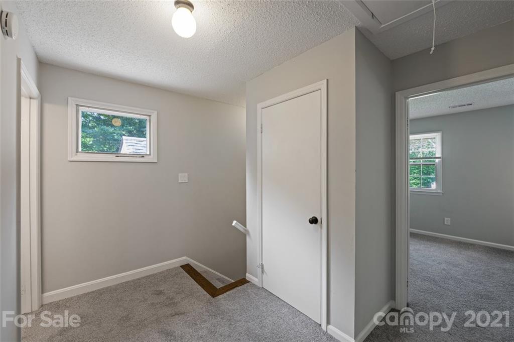 10017 Sardis Oaks Road Charlotte, NC 28270 - Photo 21 of 31 a view of room with window