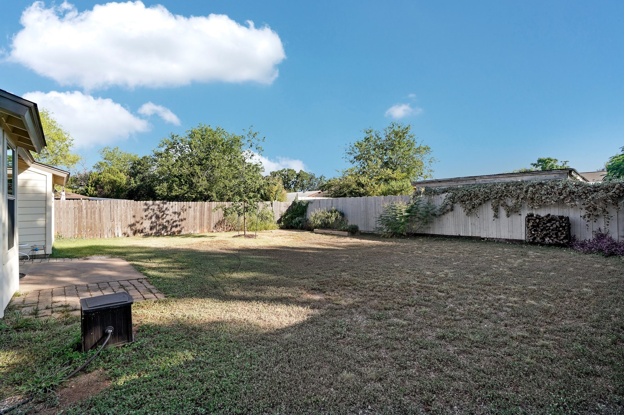 3805 Tamil Street Austin, TX 78749 - Photo 27 of 27 a view of a backyard