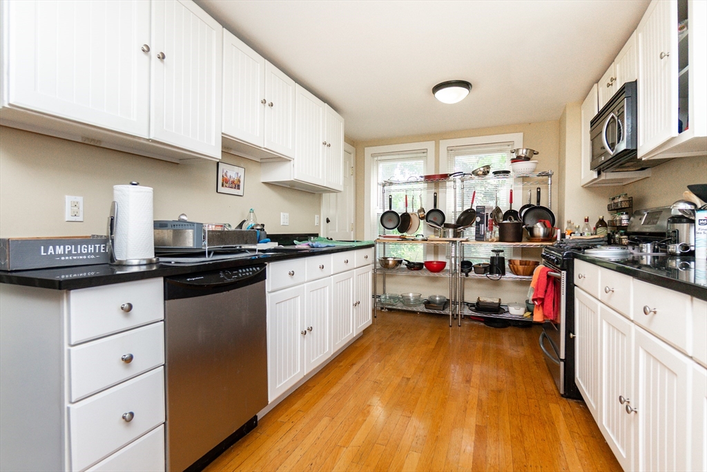 214 R Harvard Street, Unit 2 Cambridge, MA 02139 - Photo 19 of 25
