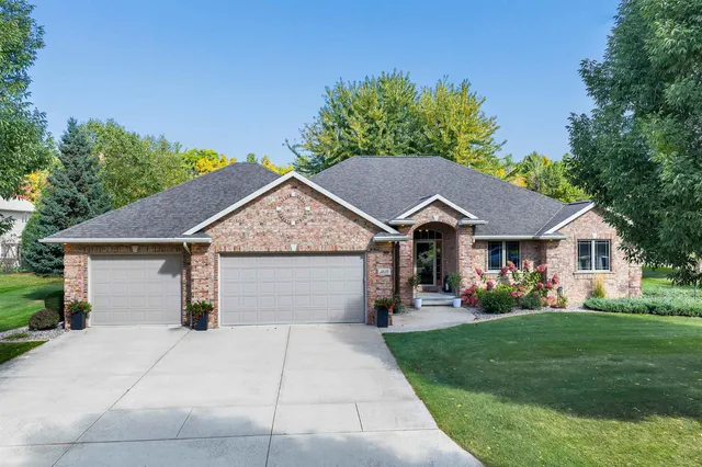 $499,900 | 3235 Hickory Ridge Lane, Green Bay, WI 54311