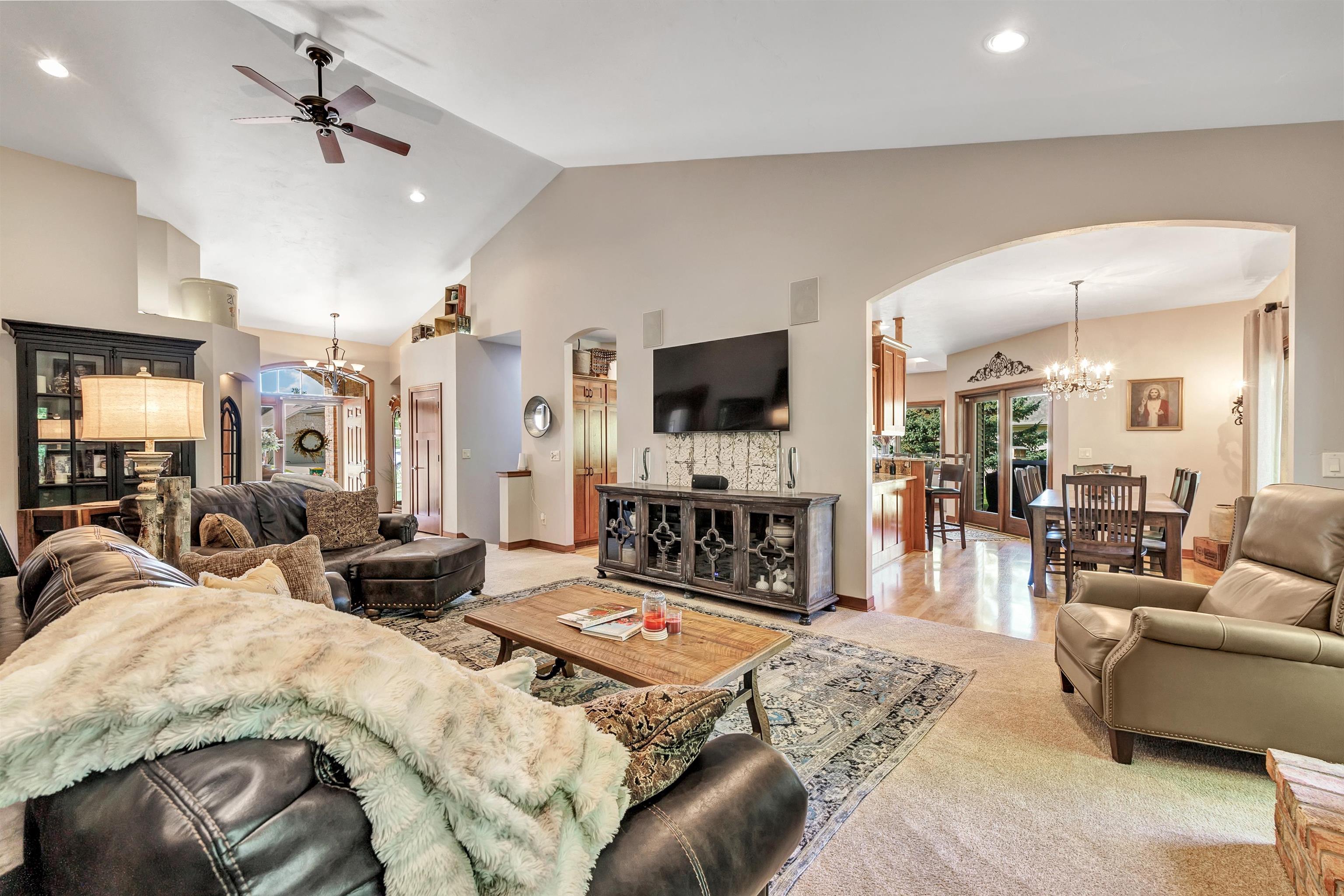 3235 Hickory Ridge Lane Green Bay, WI 54311 - Photo 11 of 40