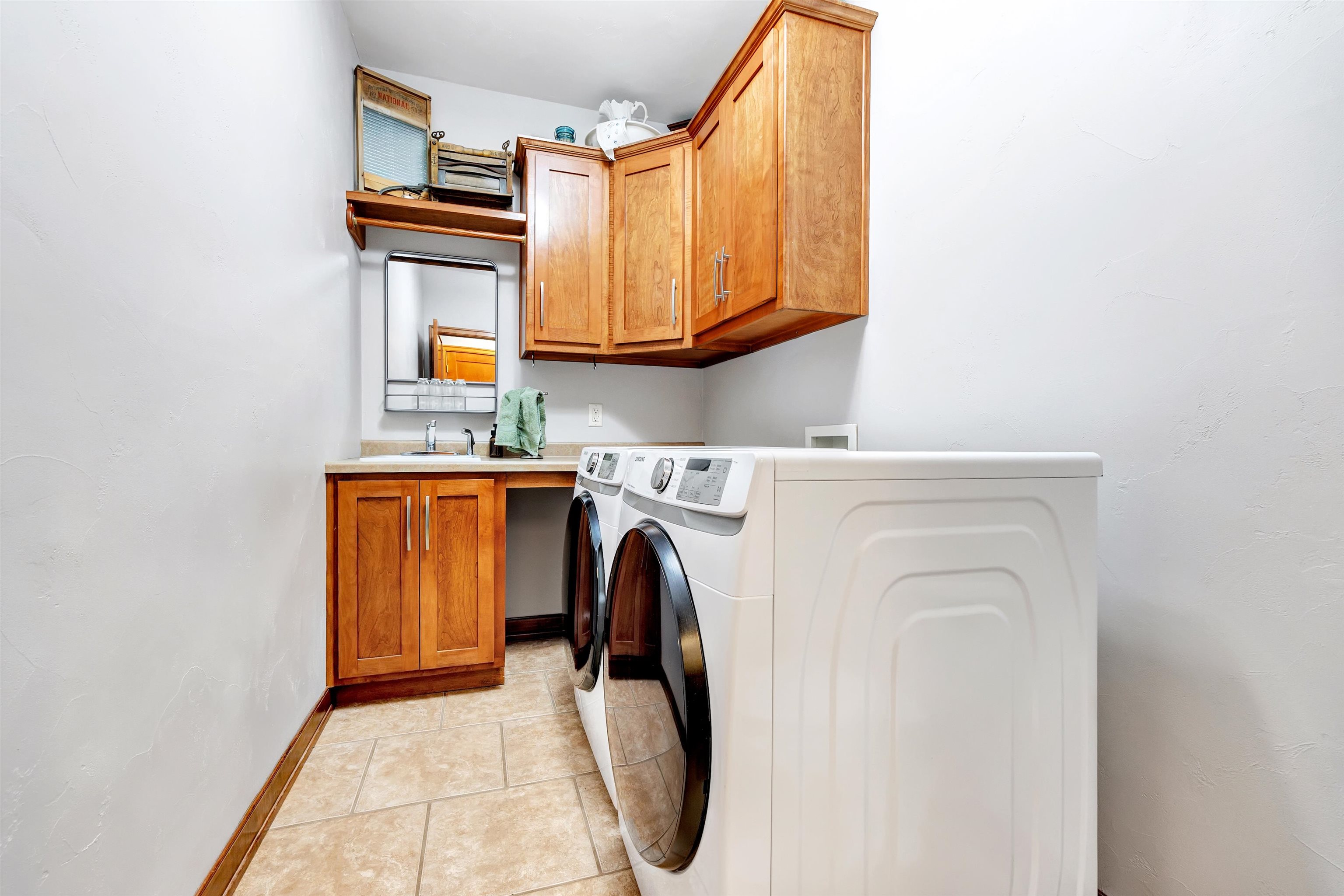 3235 Hickory Ridge Lane Green Bay, WI 54311 - Photo 18 of 40