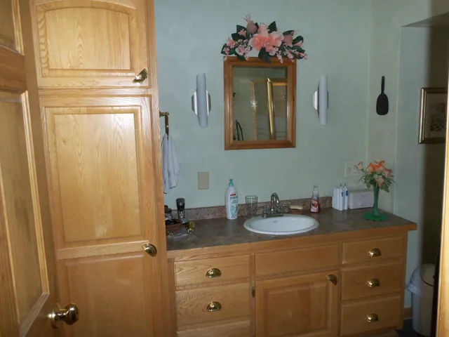 $74,000 | 422 Cr-358, Daggett, MI 49821