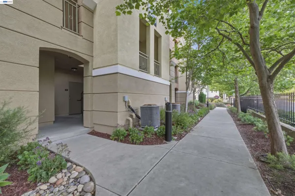 $729,000 | 4704 Norris Canyon Road, Unit 203, San Ramon, CA 94583