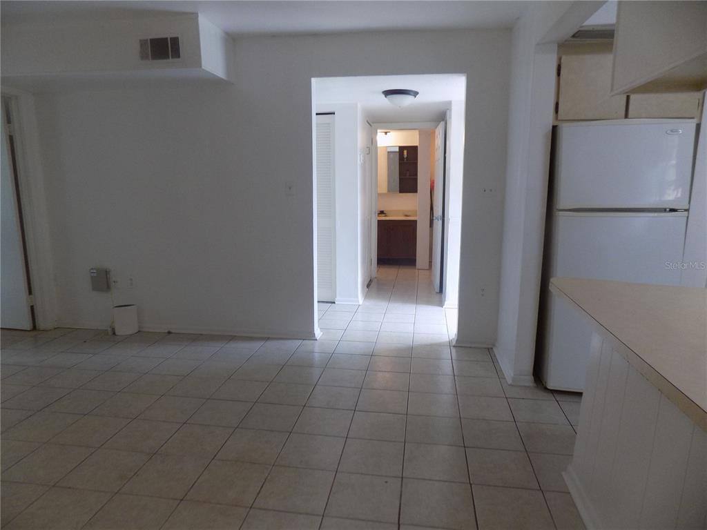 2811 Southwest Archer Road, Unit X 201 Gainesville, FL 32608 - Photo 7 of 37