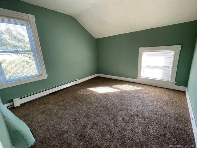 a view of empty room with window