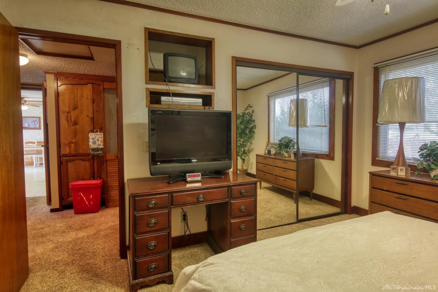 19640 Tucker Road Tehachapi, CA 93561 - Photo 20 of 44 Gallery Image 20