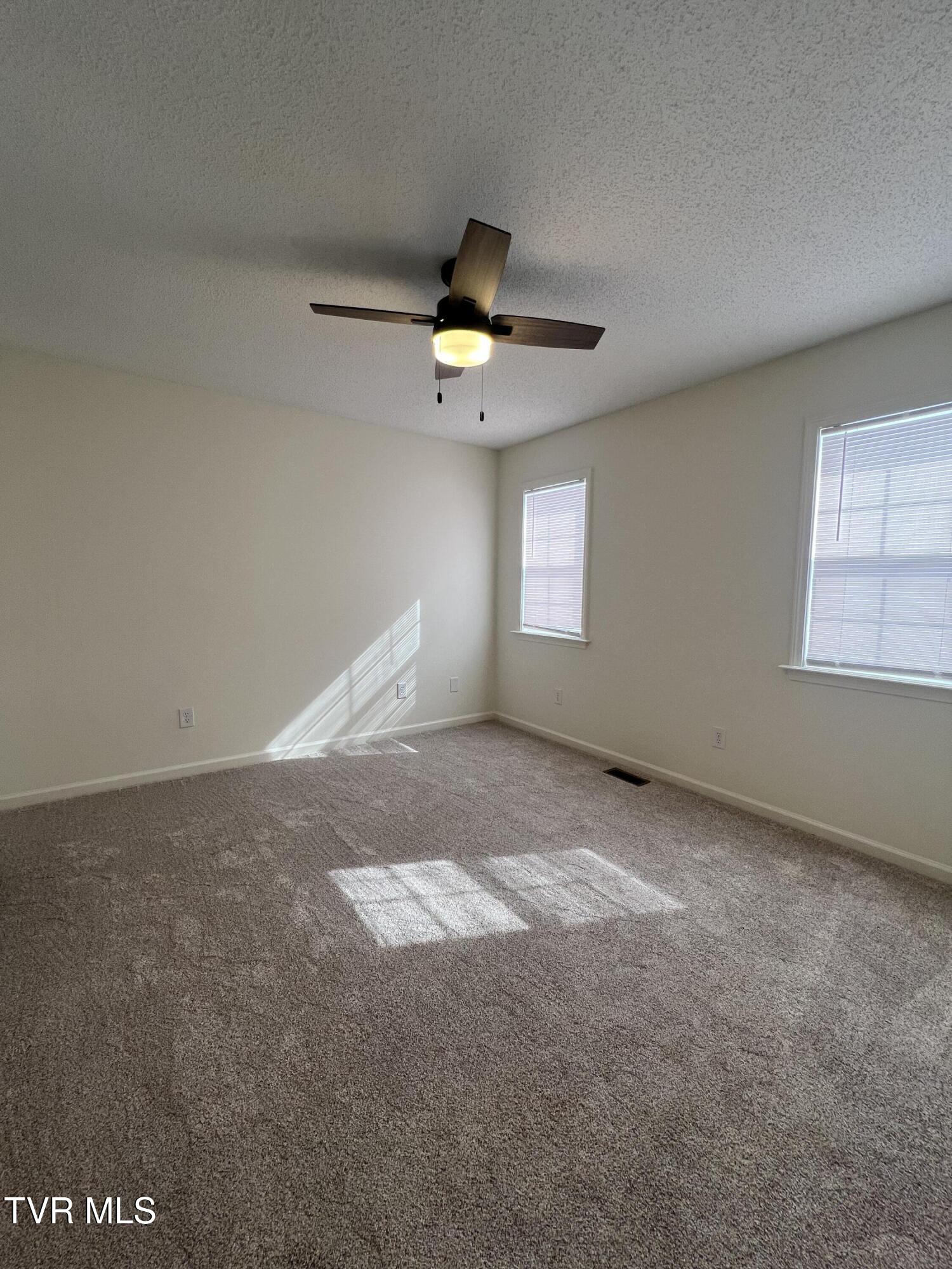 423 Fairgrounds Road, Unit 7 Greeneville, TN 37745 - Photo 11 of 23 IMG_7169