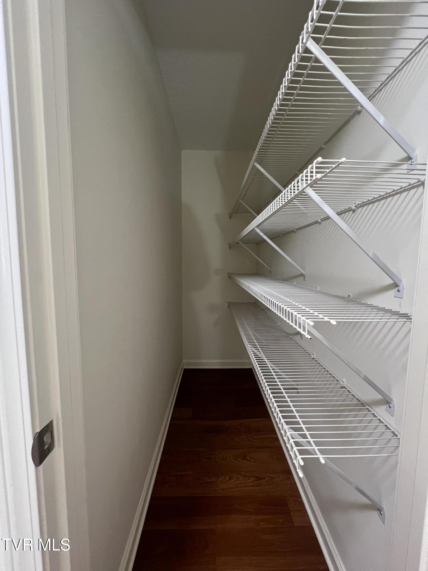 423 Fairgrounds Road, Unit 7 Greeneville, TN 37745 - Photo 19 of 23 IMG_7178