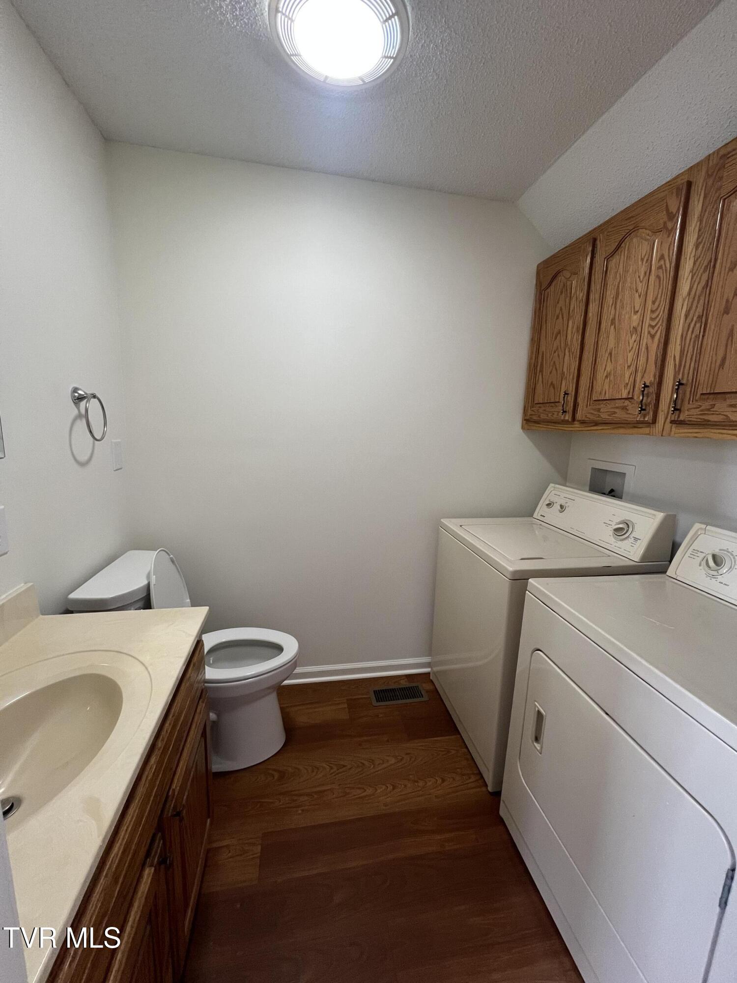 423 Fairgrounds Road, Unit 7 Greeneville, TN 37745 - Photo 8 of 23 IMG_7164