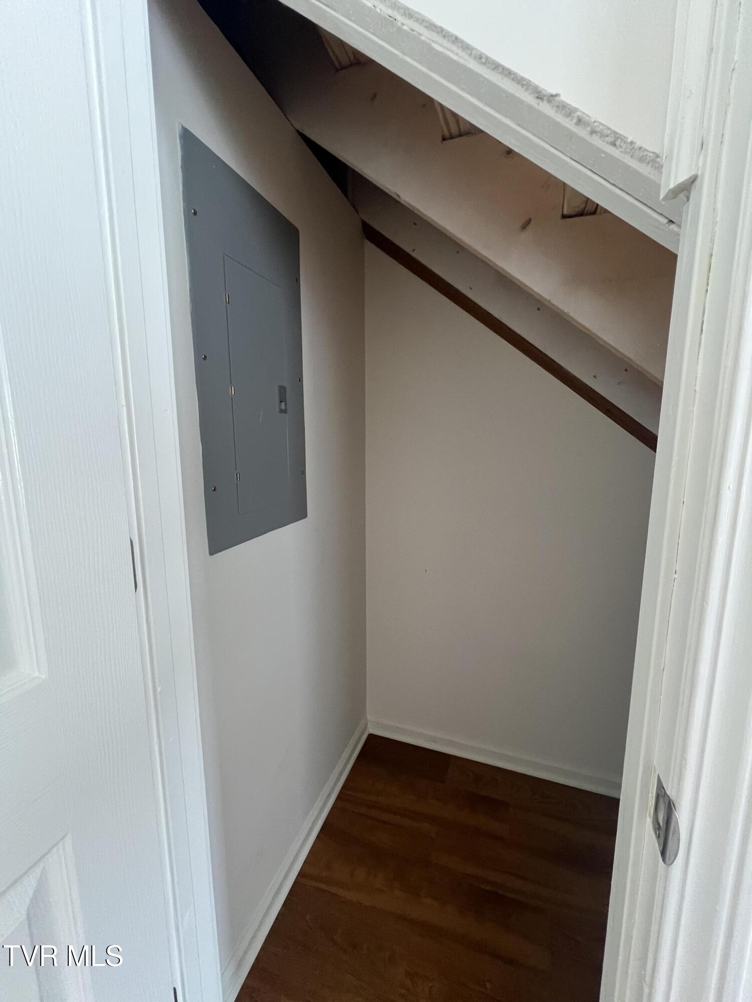 423 Fairgrounds Road, Unit 7 Greeneville, TN 37745 - Photo 9 of 23 IMG_7165