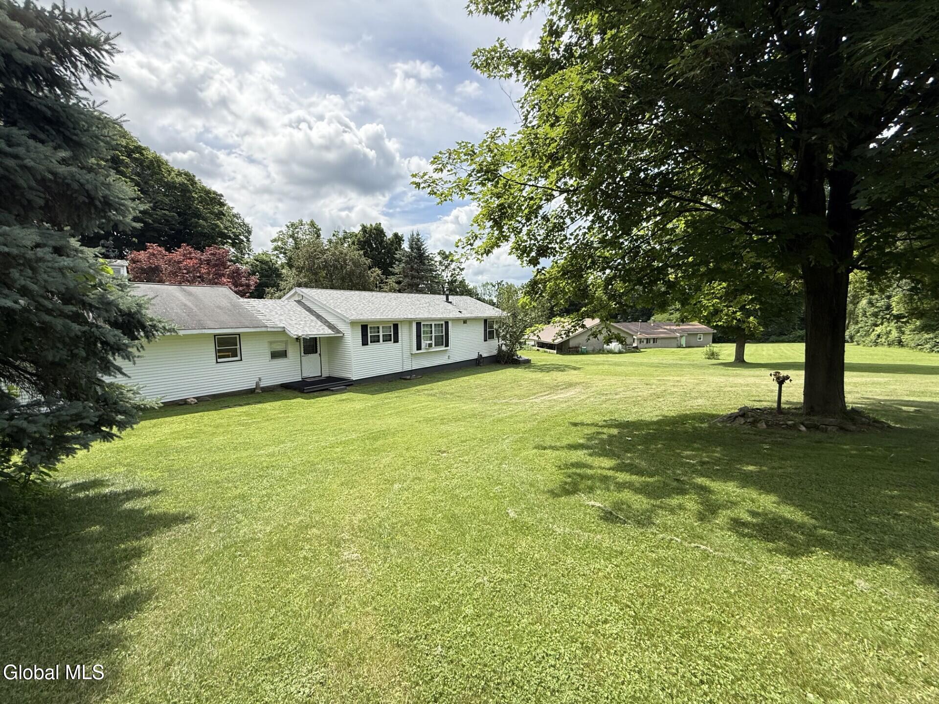 695 Dean Road Hudson Falls, NY 12839 - Photo 5 of 35 back of house