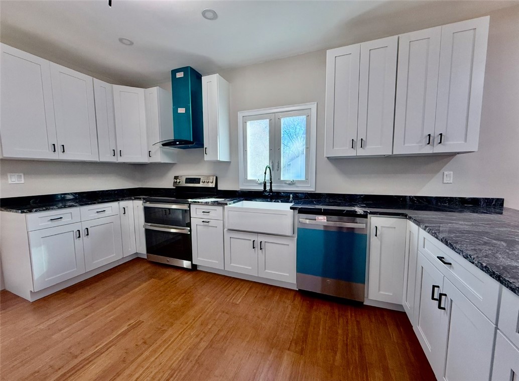 4 Arcade Street Johnston, RI 02919 - Photo 4 of 23