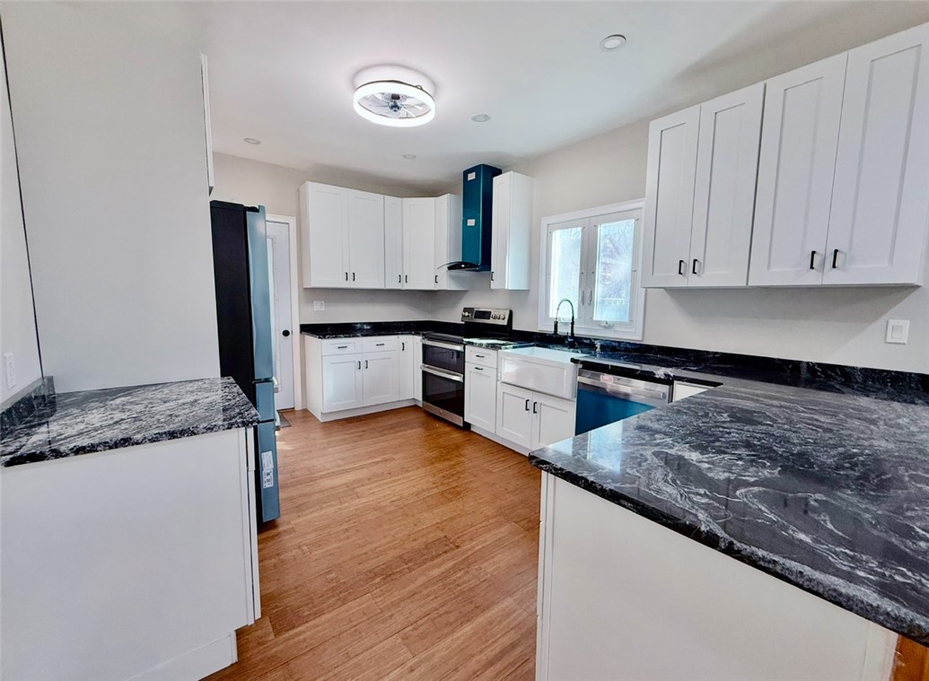 4 Arcade Street Johnston, RI 02919 - Photo 5 of 23