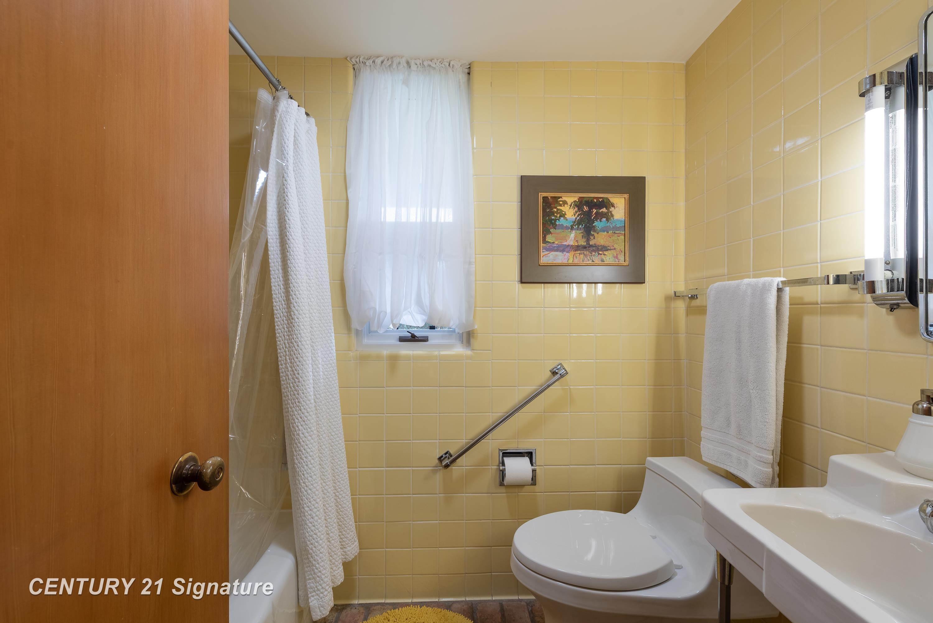 1015 West Sugnet Road Midland, MI 48640 - Photo 49 of 99 50174707-d0809502-6cea-4097-a3a9-cac7f1bccbbf.JPG