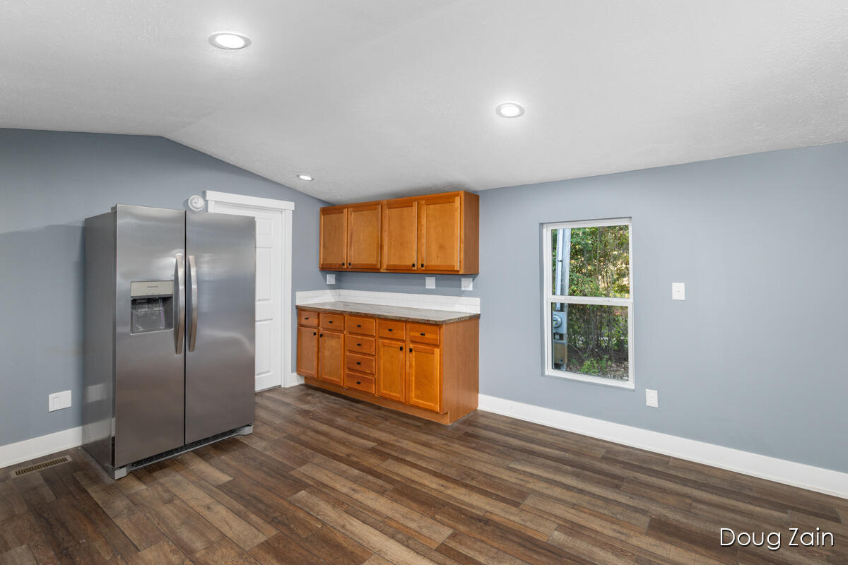 10037 West Colby Road Gowen, MI 49326 - Photo 5 of 28 IMG_1009