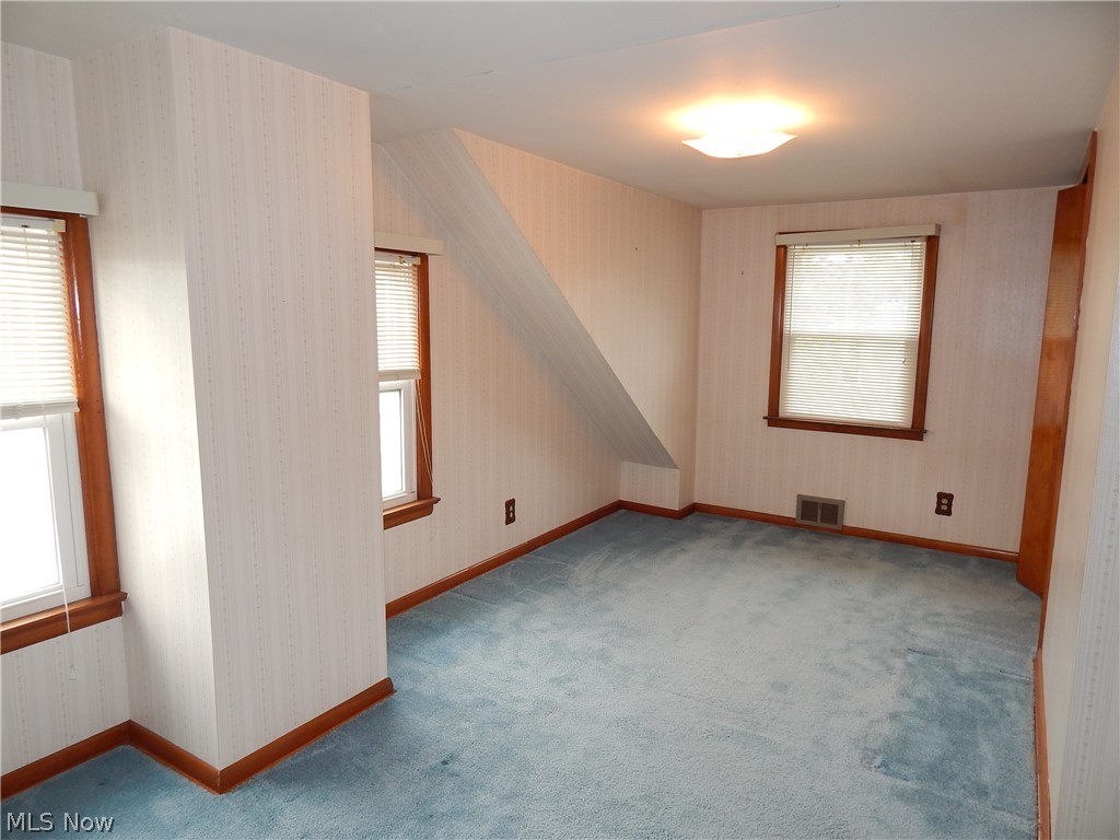 1585 Rush Road Wickliffe, OH 44092 - Photo 17 of 30 Gallery Image 17