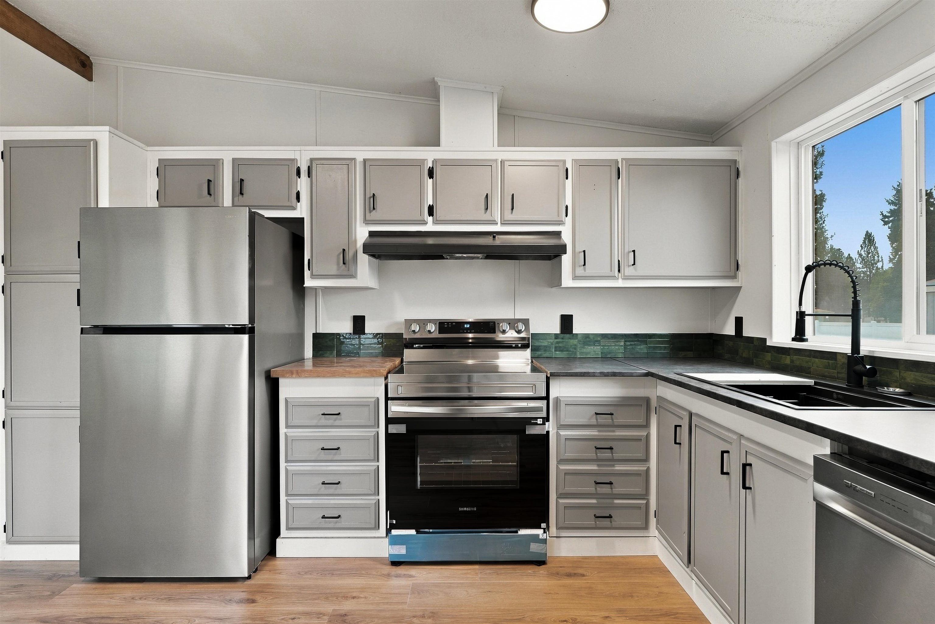 3110 East Chattaroy Road, Unit 9 Chattaroy, WA 99003 - Photo 9 of 27 Gallery Image 9