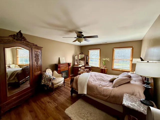 $484,900 | 106 White Oak Drive, Batesville, IN 47006