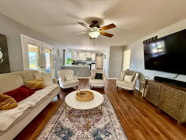 $484,900 | 106 White Oak Drive, Batesville, IN 47006