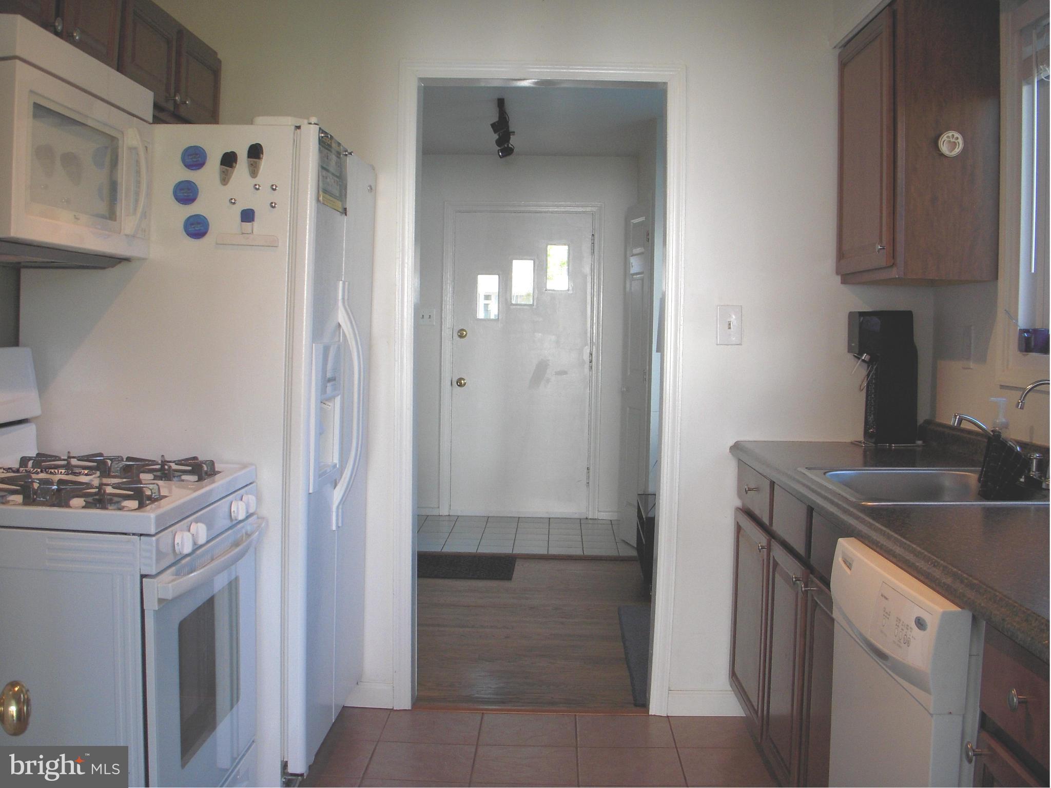 1502 Oakview Drive Silver Spring, MD 20903 - Photo 11 of 25 Kitchen