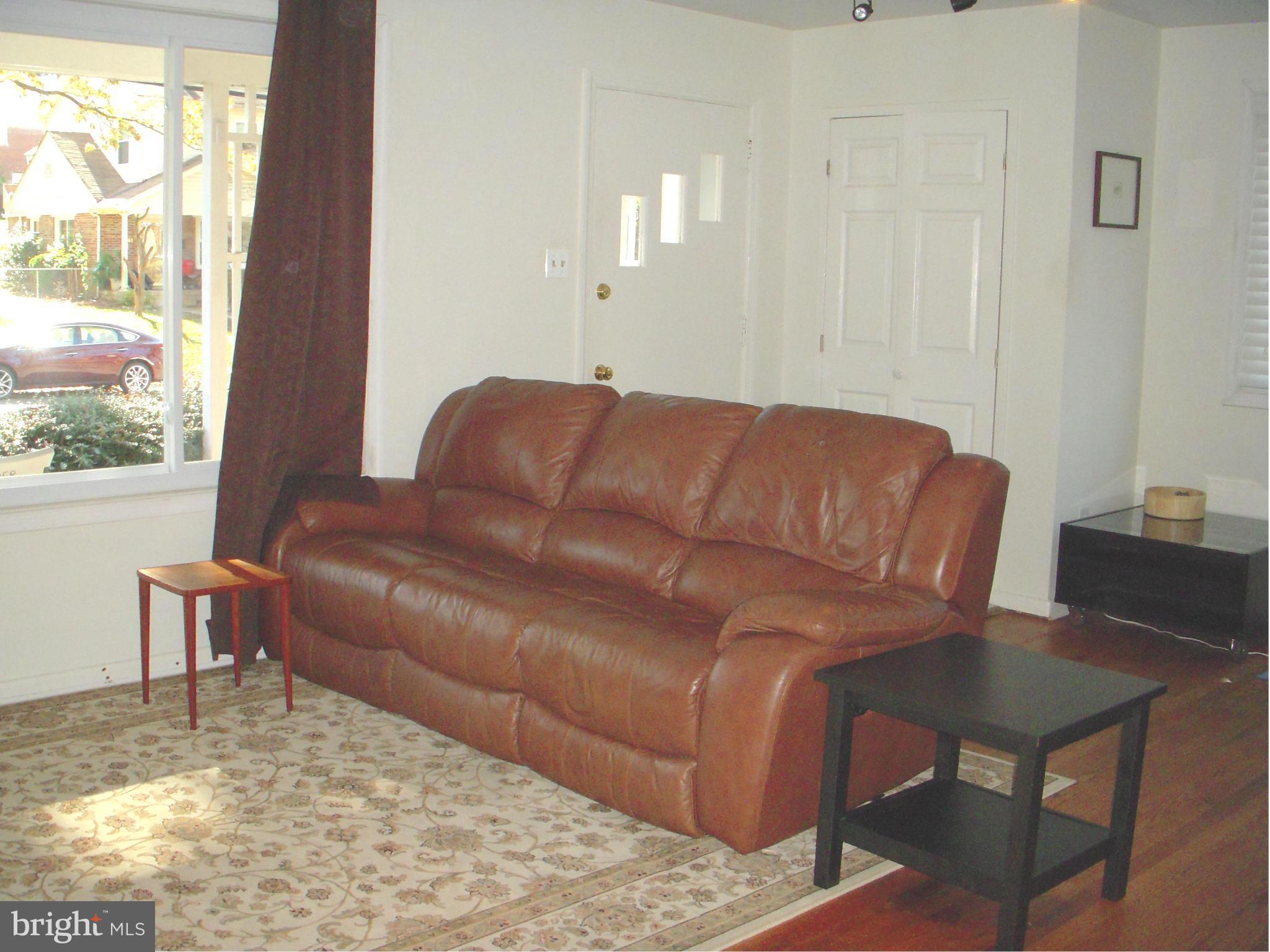 1502 Oakview Drive Silver Spring, MD 20903 - Photo 6 of 25 Living Room