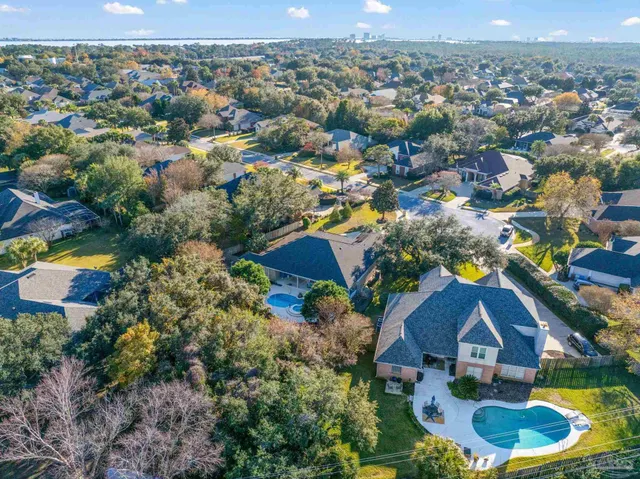 $769,500 | 1196 Mary Lou Lane, Gulf Breeze, FL 32563