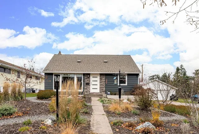 $359,900 | 5007 Colorado Street, Duluth, MN 55804