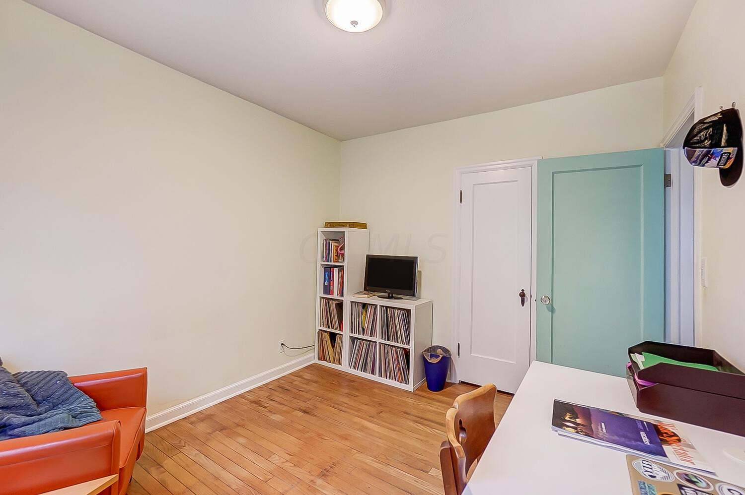 737 Tibet Road Columbus, OH 43211 - Photo 20 of 47 50037308-021_web