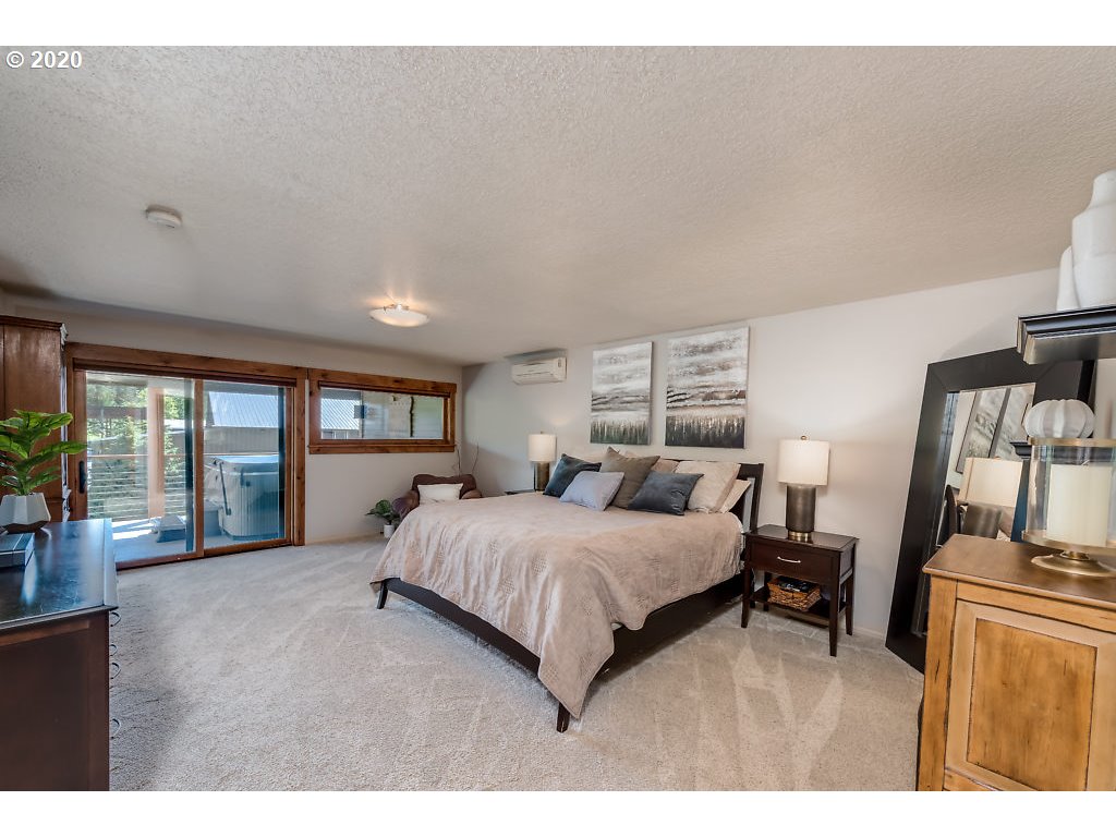 15338 South Hattan Road Oregon City, OR 97045 - Photo 12 of 29