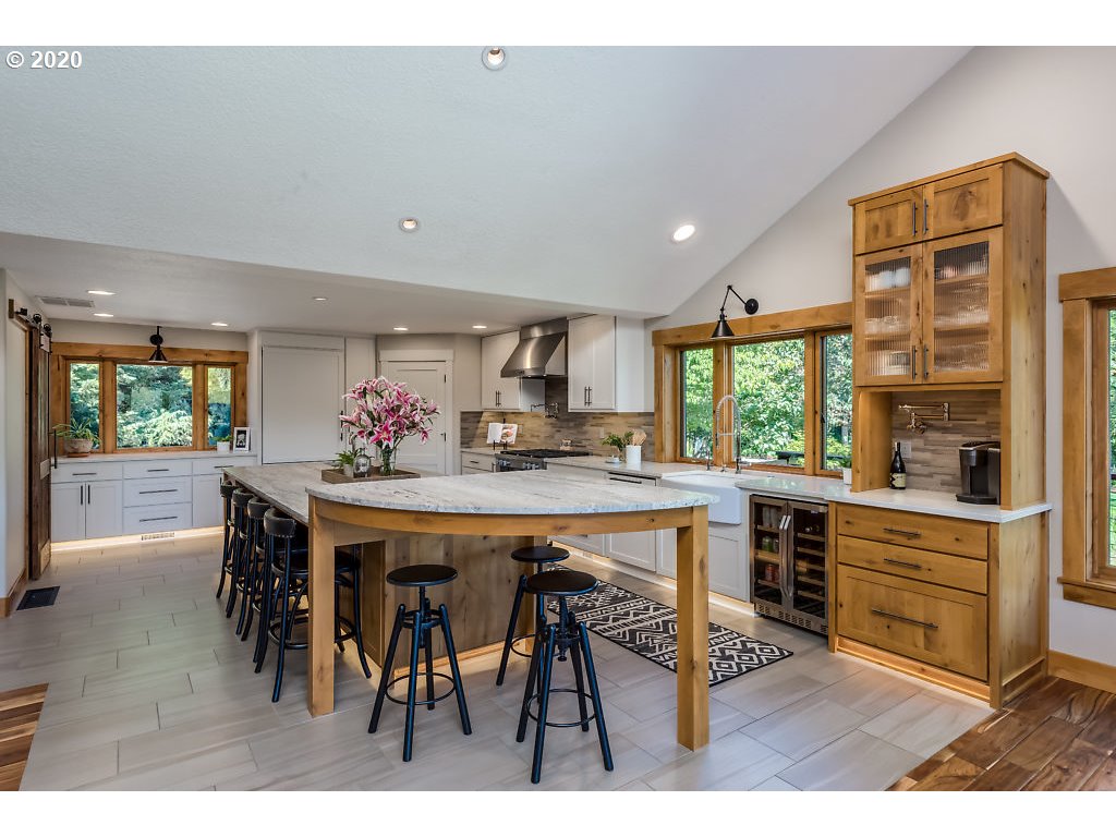 15338 South Hattan Road Oregon City, OR 97045 - Photo 9 of 29