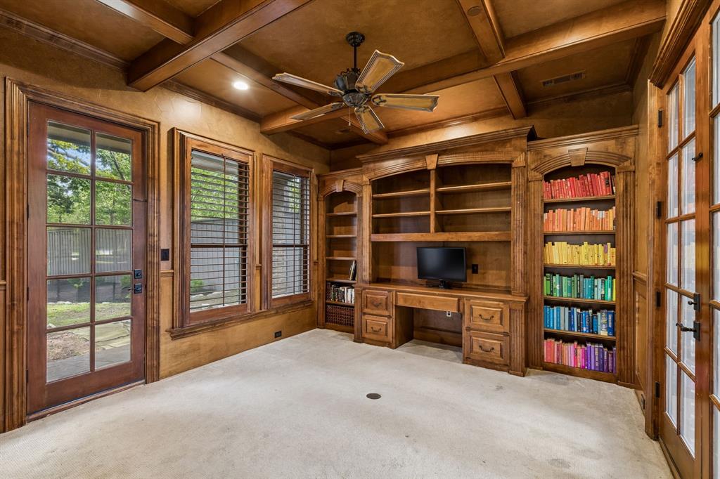 5707 Watson Circle Dallas, TX 75225 - Photo 27 of 40