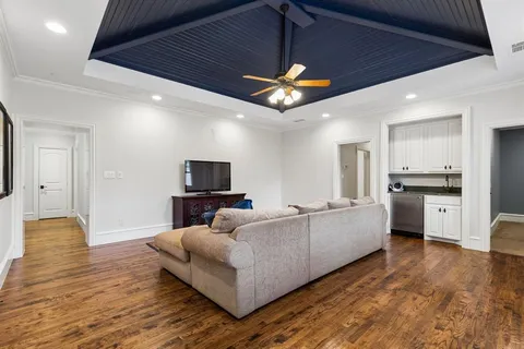 $3,250,000 | 5707 Watson Circle, Dallas, TX 75225